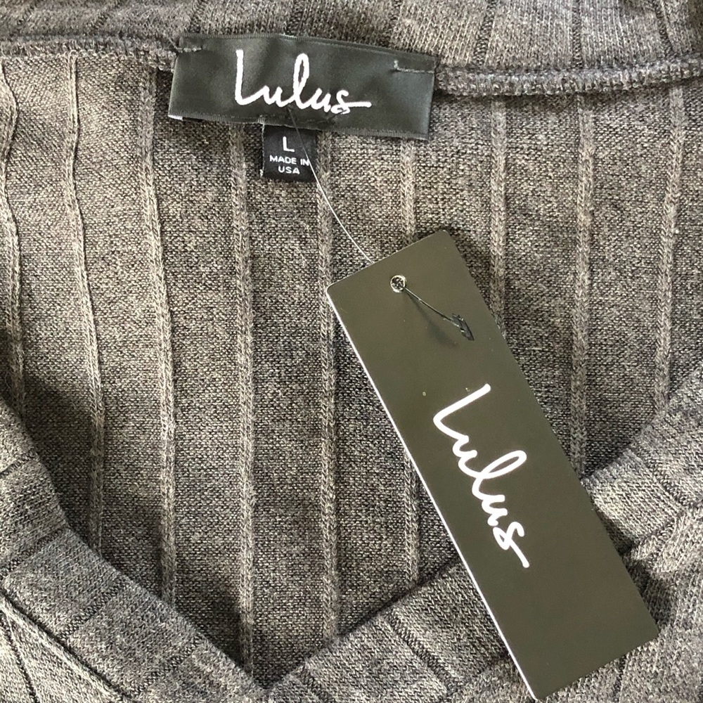 Lulus cropped v-neck lightweight sweater sz. large - Picture 3 of 5